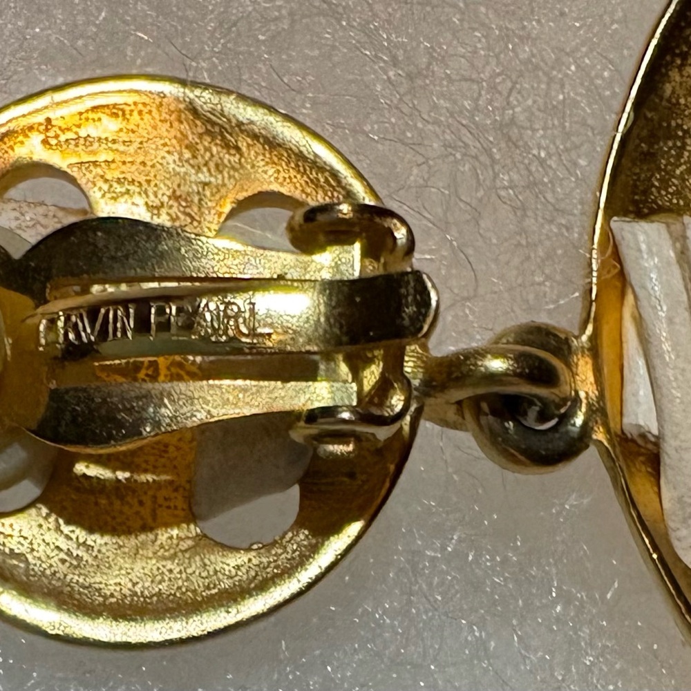 Erwin Pearl Elegant Gold and White Hoop Earrings - Picture 4 of 4